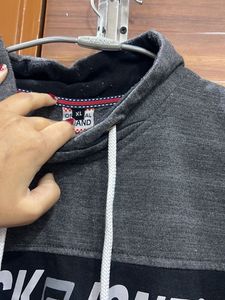 Jack &amp; Jones Stylish Hoodie