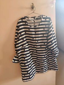 Chic Striped Heart Print Top