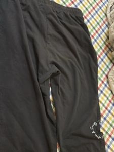 Black Joggers with "Los Angeles" Print