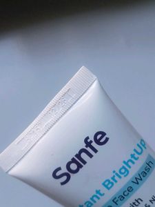 Sanfe Instant BrightUp D-Tan Face Wash