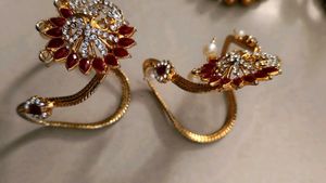 Peacock Design girls Vanki Armlet