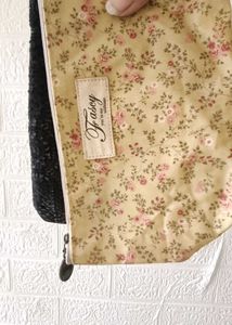 combo of makeup pouches