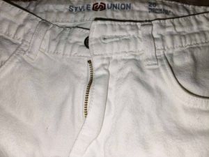 White Straight Fit Jeans for Women | Mid-Rise Ankl