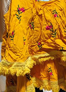 Yellow Floral Kurta Set with Tassels crop top