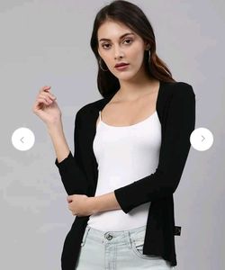 Stylish Black Shrug for Women with Pockets