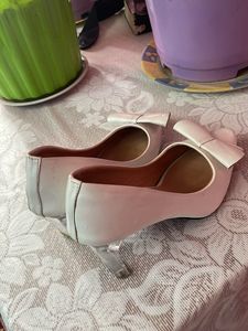 Chic White Bow Heels