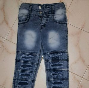 Jeans With Lace At The Waist