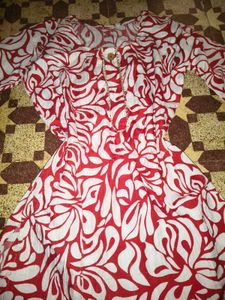 Chic Red Floral Print Kurta
