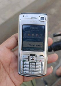 Nokia N70