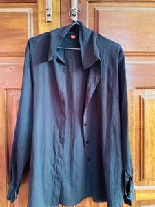 Chic Black Long Sleeve Button-Up Shirt