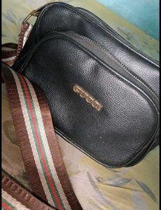 GUCCI Crossbody Bag