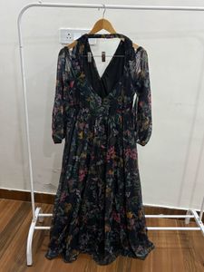 BEBE Botanical Cold shoulder Lace Trim Maxi