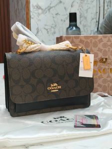 Coach Signature Coffee Brown 🤎