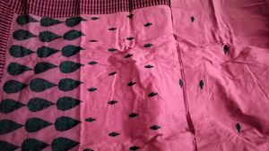 Pink Saree with Leaf Motifs