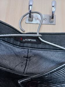 Black trouser pant style self lines jeans