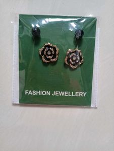 Elegant Rose Stud Earrings