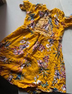 Vibrant Yellow backless Floral Print Dress