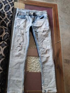Men's Light Wash Distressed Jeans