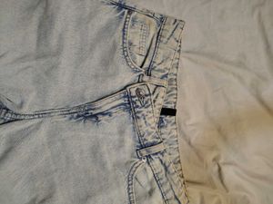 H&amp;M Light Wash Jeans