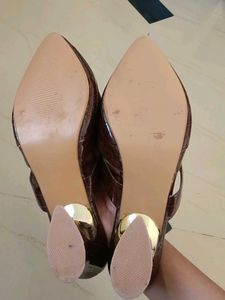 Chic Brown Croc Bow Mule Heels