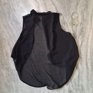 Chic Black Sleeveless Shrug