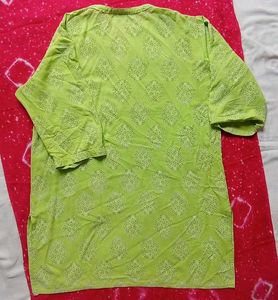 Light Green Chikankari शॉर्ट कुर्ती short Kurta