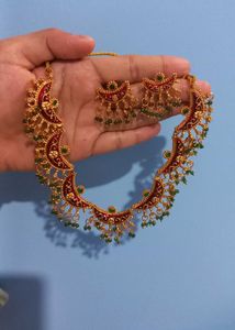 Gold &amp; Green Kundan Necklace Set