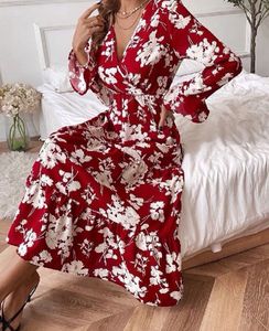 Chic Red Floral Maxi Dress