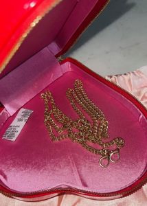 ct Red Heart Shaped Clutch Bag