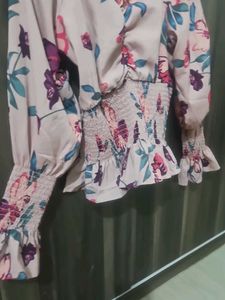 Floral Smocked Puff Sleeve Top