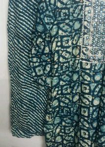 Elegant Teal Printed Kurta with Mirror Work
