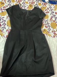 Elegant Black Short Sleeve Dress