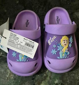 Brand new Disney Frozen Elsa kids Clogs 6