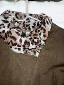 Stylish Brown Tunic with Leopard Print Trim