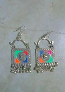 Earings