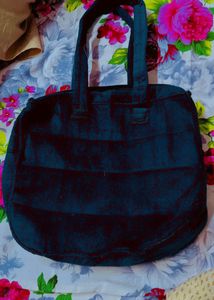Women Selling Bag With Hand Bag