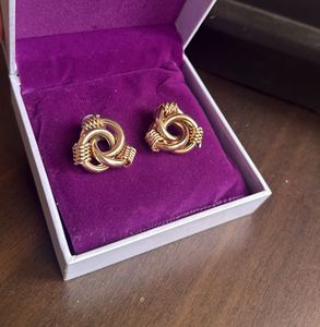 Chic Gold Knot Earrings