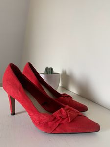 Vibrant Red Suede Bow Pumps