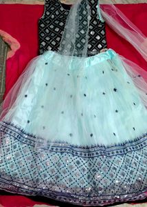 #पार्टी वियर Beautiful Lehenga choli Set