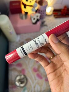Hillary Rhoda Kissable Lip Crayon