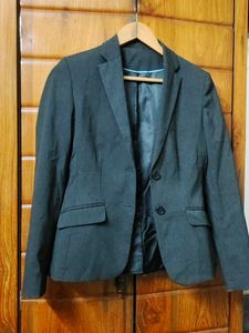 New From Closet|Charcoal|Arrow|W/o Tag
