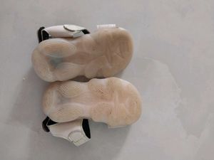 2 Pair Shoes