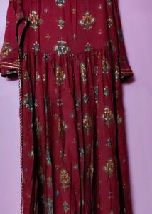 L SizeElegant Maroon Floral Print Kurta