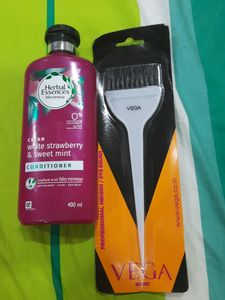 Price Drop!Dye Brush With Herbal Essence Condition