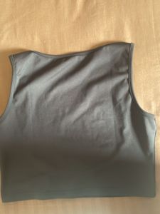 Newme open back croptop
