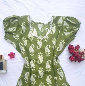 Paisley print corset kurti 🫶🏻