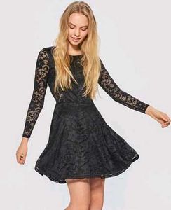 Chic Black Lace Dress