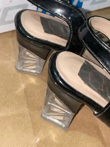 Stylish Black Block Heel Sandals
