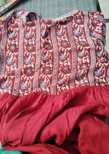 Elegant Maroon Kurta  with Intricate Print