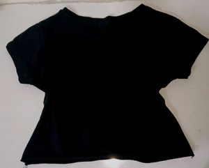 Hello Kitty Graphic T-Shirt